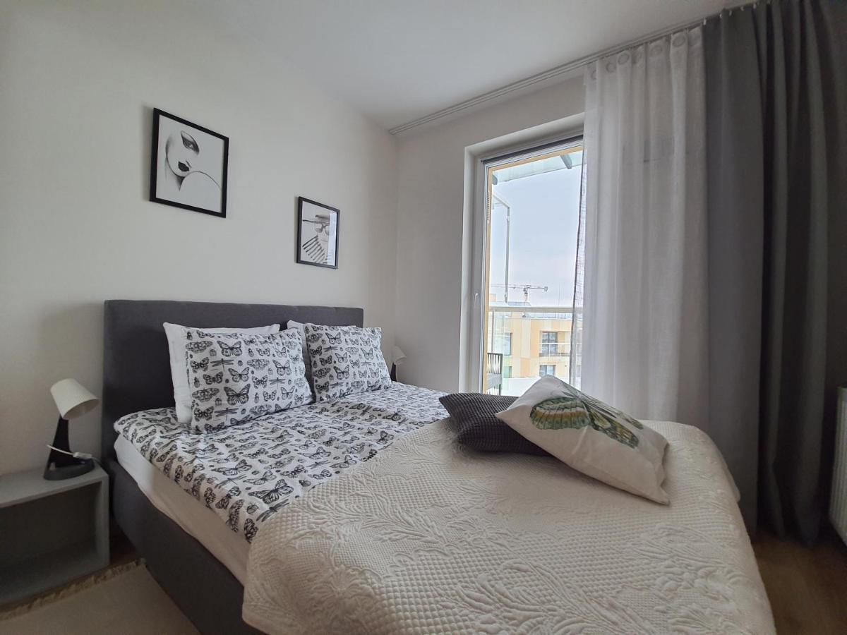 Appartamento Apartament Krakowska Prestige Breslavia Esterno foto